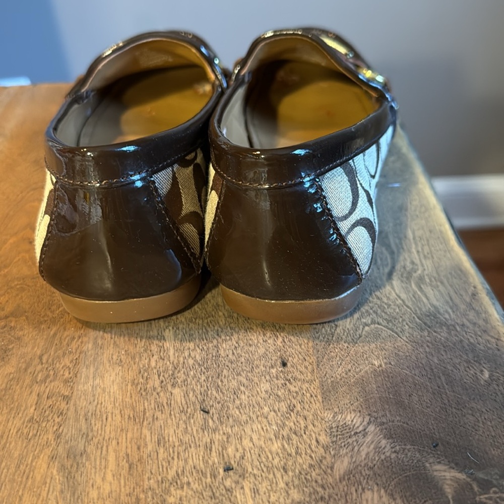 Coach Tan and Brown Loafers with Gold Details - Picture 5 of 7